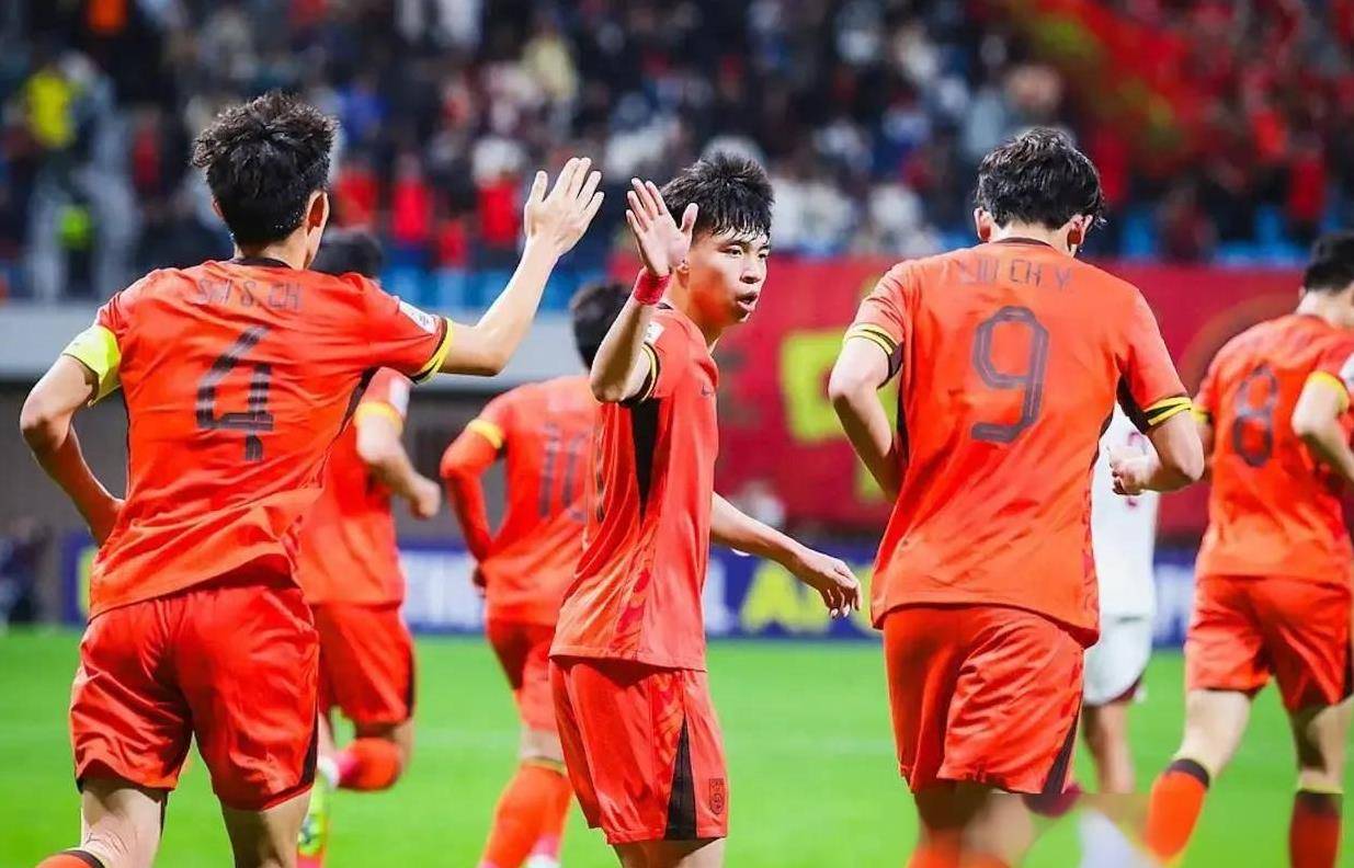 开云体育app-力拔头筹的队伍，赢得球迷的热烈喝彩的简单介绍