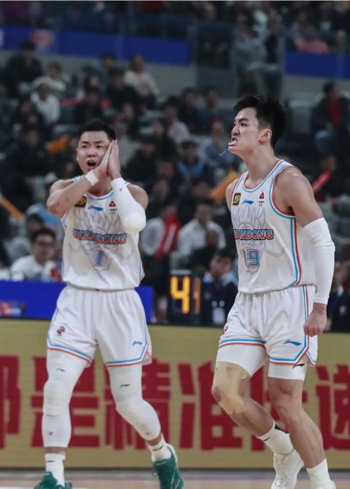 开云体育app-济南男篮依靠全队合作，实现胜利