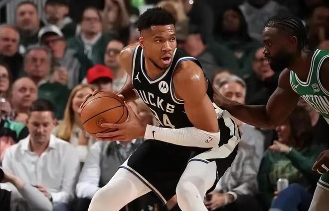 雄鹿大胜绿军,蝉联东部榜首 雄鹿大胜绿军,蝉联东部榜首