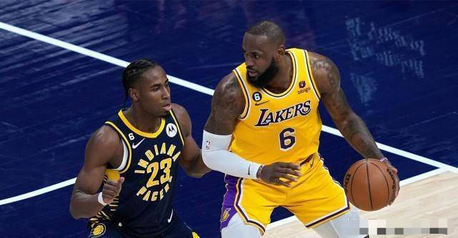 关于步行者队与戴维斯合同三年2100万的信息 关于步行者队与戴维斯合同三年2100万的信息