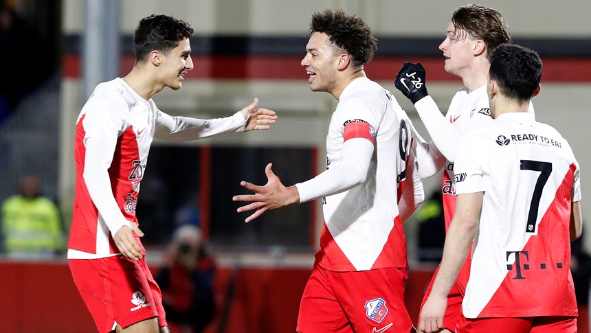 马洛卡平战役,展现出团队合作力量和战斗精神 马洛卡平战役,展现出团队合作力量和战斗精神