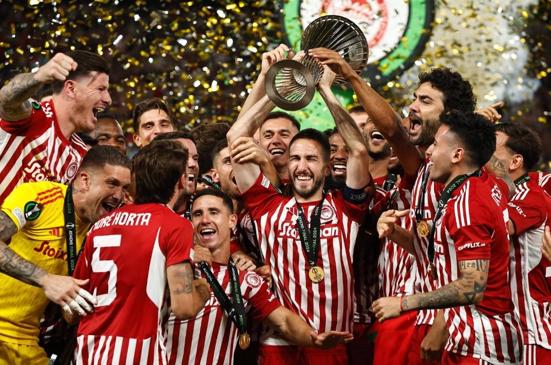 包含奥地利横扫赞比亚，欧洲杯晋级八强赛的词条