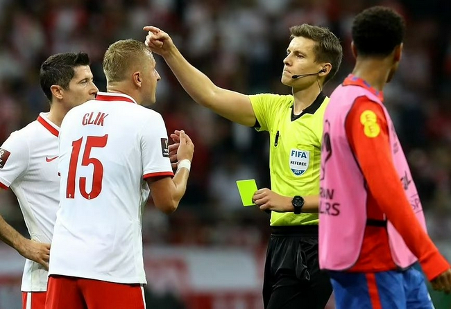 英格兰队翻盘波兰队，张继科统治全场