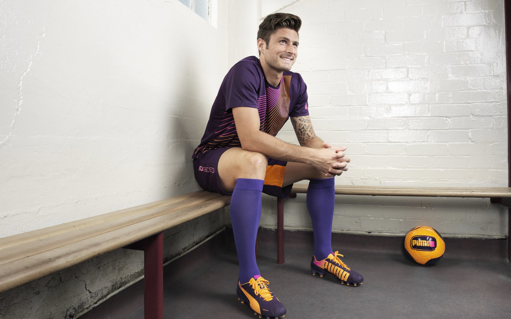 开云体育-友谊赛幻梦，克罗地亚黄金一代3-1利物浦，苏亚雷斯替补登场上演逆转戏码