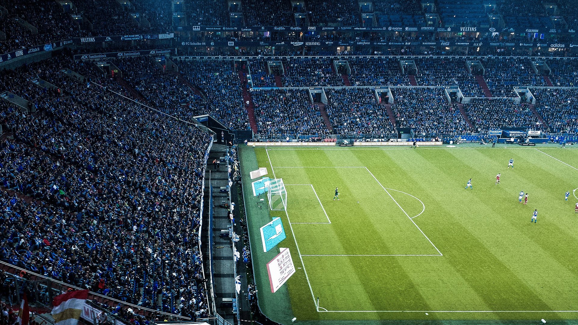 钢铁战车碾过童话王国,足坛纪录收割机再添新篇