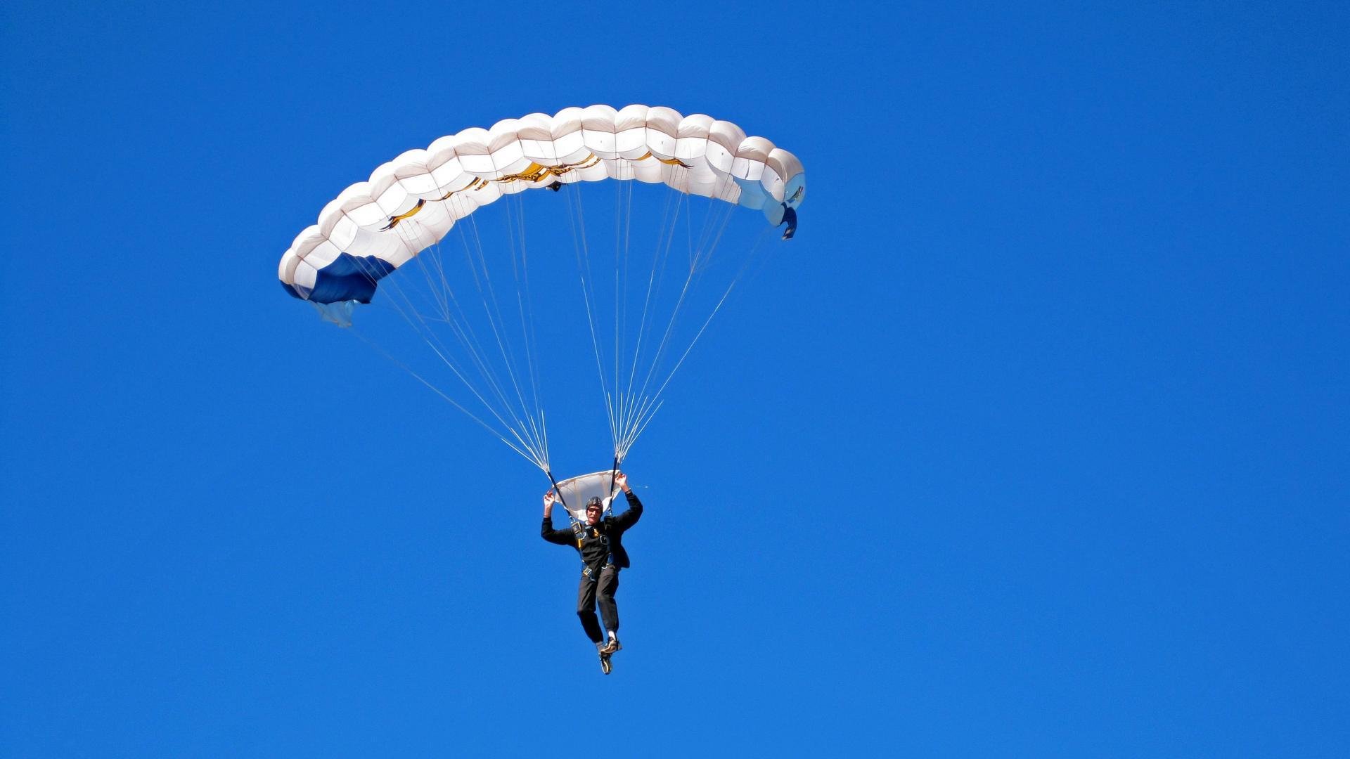 澳网绝杀法网,德约科维奇刷新纪录,成就跨赛季双满贯神迹